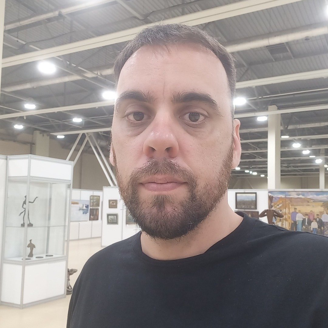 Artist Aleksandr Vereshchak