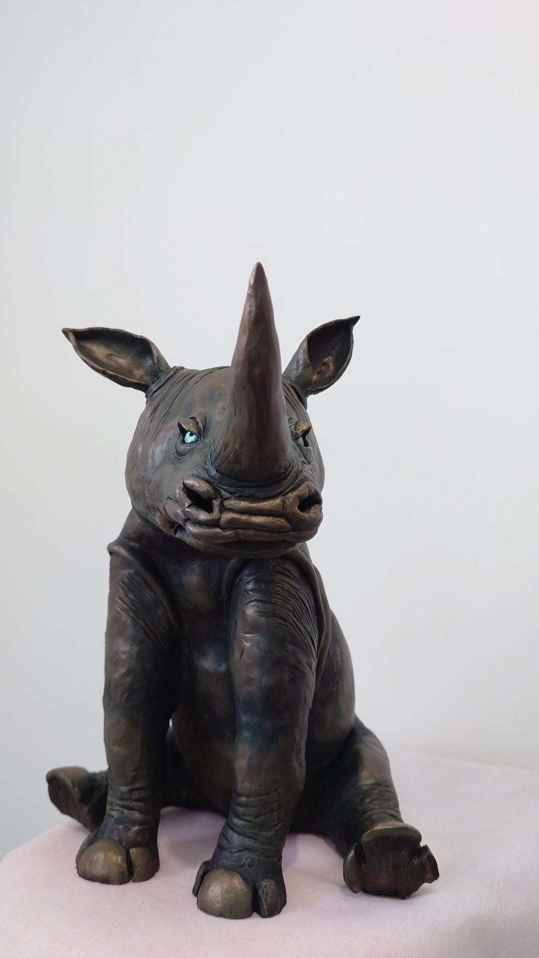 animal-sculpture-black-rhino-