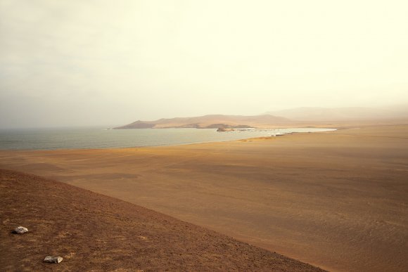 Paracus 11: Desert Dunes Under Sun