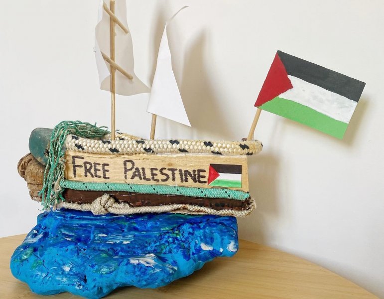 Additional view 1: Modern History Sculpture FREE PALESTINE: Hope and Resilience by sculptor Legno alla Deriva Wood 