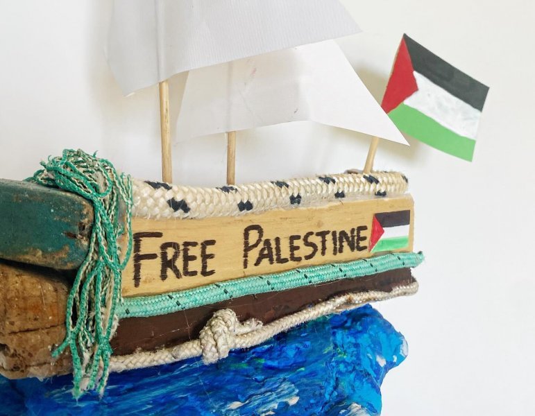 Additional view 2: Modern History Sculpture FREE PALESTINE: Hope and Resilience by sculptor Legno alla Deriva Wood 