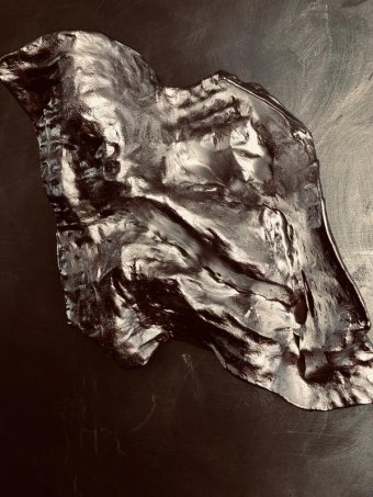 Escultura "Onda Cromada. Alegoria em Abstrato", escultor Machnolga Técnica mista na Jose Art Gallery