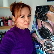 Artist Aliaksandra Tsesarskaya