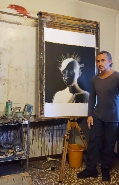 Additional view 4: Modern Portrait Painting HYDRA by painter Stefano Mazzolini oil canvas 