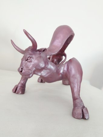 Escultura "Escultura artística abstracta de toro rosa", escultor Max Sculpt Terracota en Jose Art Gallery