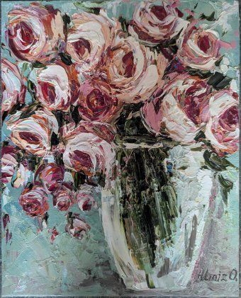 Harmonie des roses lumineuses dans un design contemporain
