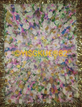 82. UN MULTILIGHGOLDWH SQUARES