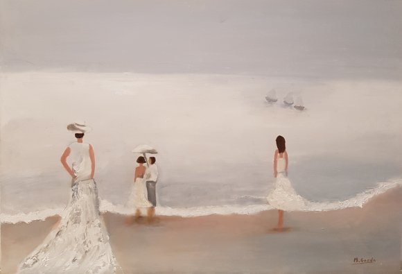 Luz Marina: Tranquility and Golden Reflections