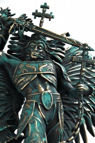 Image supplémentaire 6: Classique Mythologique Sculpture "Sculpture de l'archange Michel contre Lucifer", sculpteur Krzysztof Plonka Bronze 