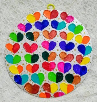 Pintura "Corazones Coloridos: Resplandor de Amor", pintor Pratibha Bilgi acrílico madera en Jose Art Gallery