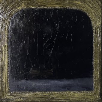 Miroir abstrait d'obsidienne noire