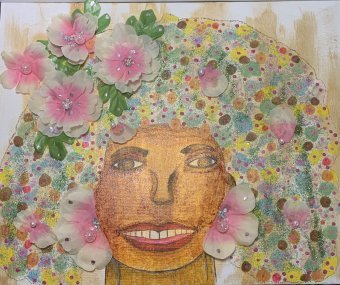 Grâce en perles roses et afro