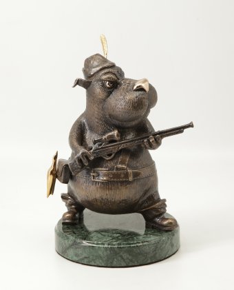 Sculpture "Golden Trophy Hunter" by sculptor Volodymyr Mykytenko Bronze at Jose Art Gallery