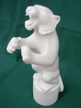 Скульптура "Величний мармуровий тигр", скульптор Sculi Камінь в Jose Art Gallery