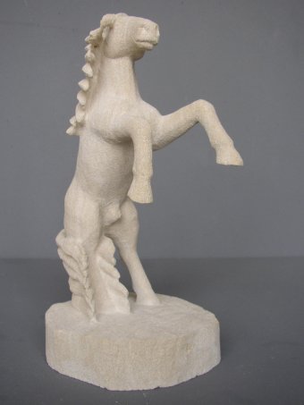 Скульптура "Динамічна експресія коня", скульптор Sculi Камінь в Jose Art Gallery