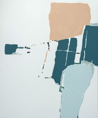 Quiet Coral Harmony in Minimalist Form